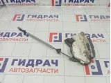 Замок двери передней левой Volkswagen Polo 5K1837015D