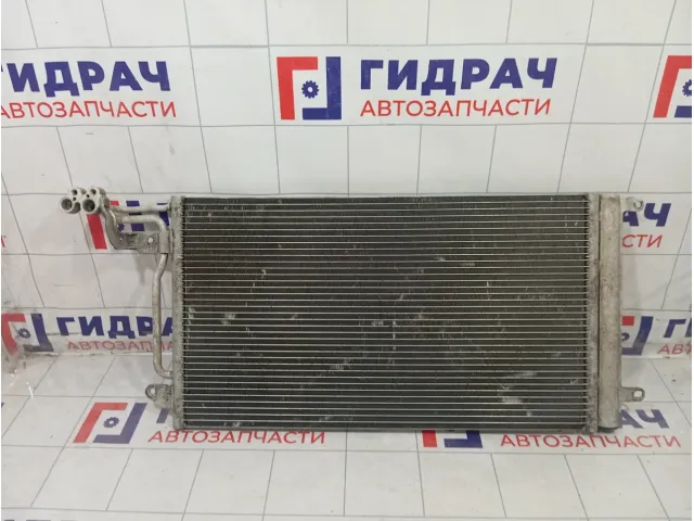 Радиатор кондиционера Volkswagen Polo 6R0820411H