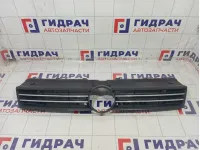 Решетка радиатора Volkswagen Polo 6RU853651A9B9