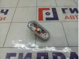 Повторитель на крыло Volkswagen Polo 7E0949117