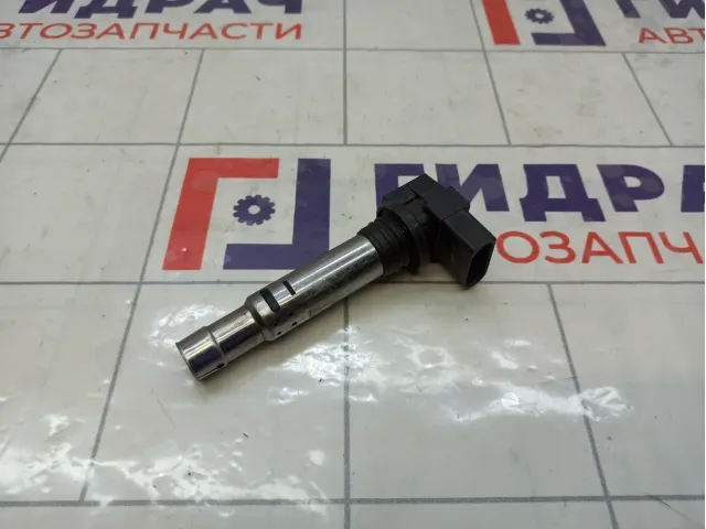 Катушка зажигания Volkswagen Polo 036905715G
