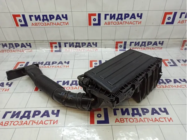 Корпус воздушного фильтра Volkswagen Polo 036129611CM