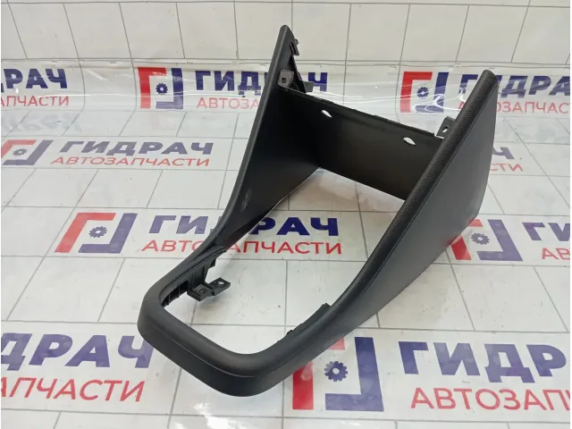 Накладка центральной консоли Volkswagen Polo (MK5) 6RU863680B82V