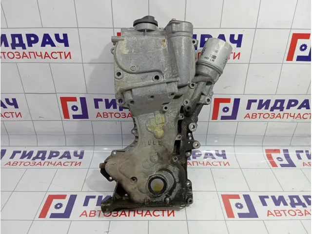 Крышка двигателя передняя Volkswagen Polo Sedan (Mk5) 03C109210BT