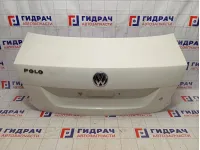 Крышка багажника Volkswagen Polo Sedan (Mk5) 6RU827025A