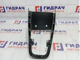 Накладка центральной консоли Volkswagen Polo Sedan (Mk5) 6RU863680