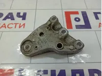 Кронштейн двигателя правый Volkswagen Polo 6R0199167Q