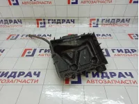 Кронштейн крепления аккумулятора (АКБ) Volkswagen Polo 5Z0915331B