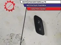 Кнопка центрального замка Volkswagen Polo HB 2014