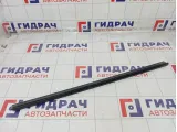 Уплотнитель стекла переднего правого Volkswagen Polo 6RU8374805AP