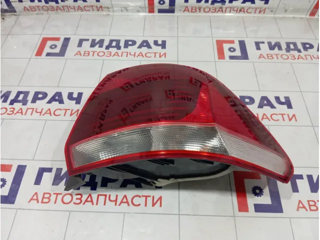 Фонарь задний правый Volkswagen Polo 6RU945096J