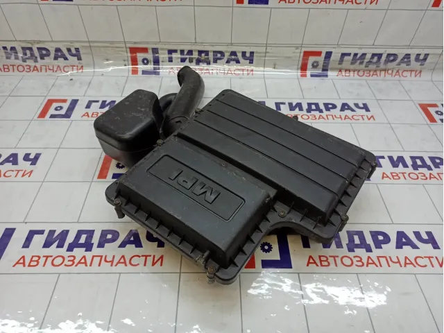 Корпус воздушного фильтра Volkswagen Polo 04E129607AR