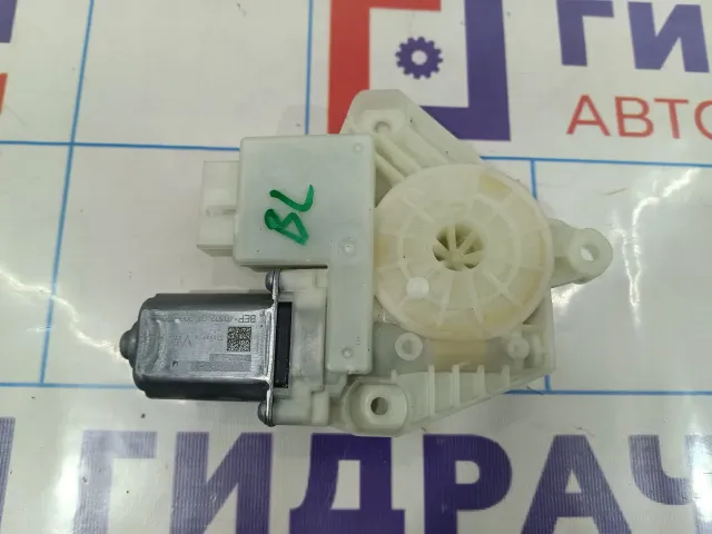 Моторчик стеклоподъемника задний левый Volkswagen Polo (Mk6) 5JA959811L