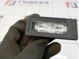 Фонарь подсветки номера Volkswagen Tiguan (Mk2) 5NA943021