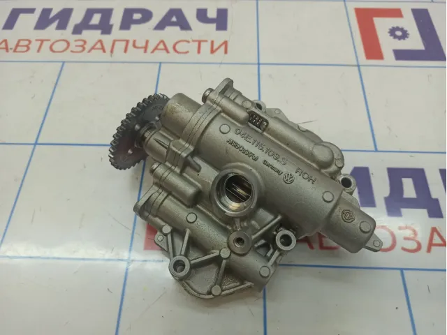 Насос масляный Volkswagen Tiguan (Mk2) 04E115103M