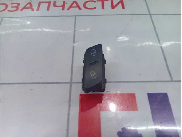Кнопка центрального замка левая Volkswagen Tiguan 1K0962125B