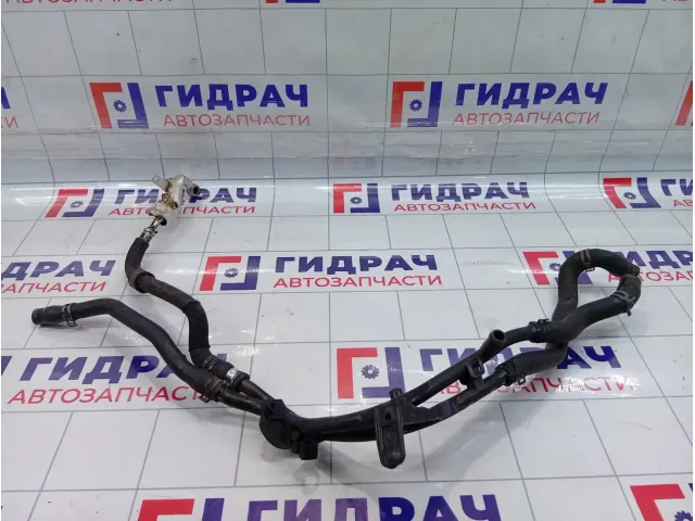 Трубка системы охлаждения Volkswagen Tiguan 1K0121070BD