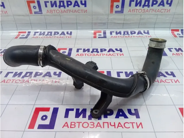 Патрубок интеркулера Volkswagen Tiguan 1K0145770AH