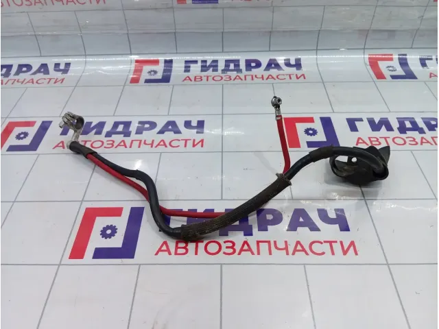 Клемма аккумулятора плюс Volkswagen Tiguan 5N0971228