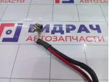 Клемма аккумулятора плюс Volkswagen Tiguan 5N0971228