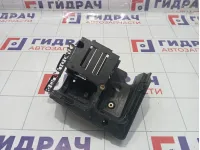 Кронштейн блока предохранителей Volkswagen Tiguan 1K0907361B