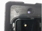 Кронштейн блока предохранителей Volkswagen Tiguan 1K0907361B