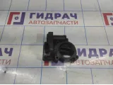Заслонка дроссельная электрическая Volkswagen Tiguan (NF) 03C128063B
