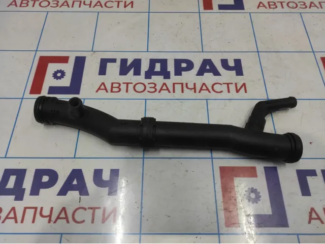 Трубка системы охлаждения Volkswagen Tiguan (NF) 03C121065F