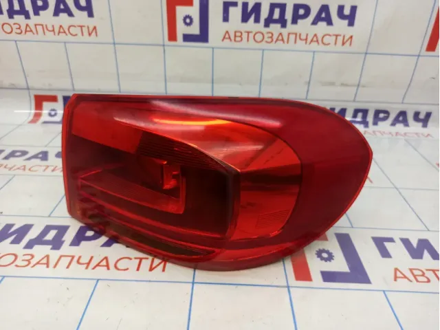 Фонарь задний наружный правый Volkswagen Tiguan (NF) 5N0945096Q