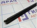 Уплотнитель стекла переднего правого Volkswagen Tiguan (NF) 5N08374805AP