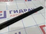 Уплотнитель стекла переднего правого Volkswagen Tiguan (NF) 5N08374805AP