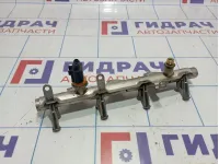 Рейка топливная Volkswagen Tiguan (NF) 06J133317AB