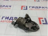 Кронштейн кондиционера Volkswagen Tiguan 1K0260885B