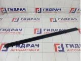 Уплотнитель стекла переднего правого Volkswagen Tiguan 5N08374805AP