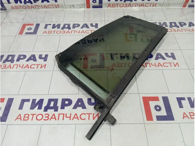 Стекло двери задней левой Volkswagen Tiguan 5N0845213D
