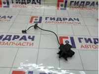 Активатор замка крышки бензобака Volkswagen Tiguan 5N0810773E