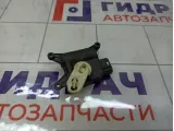 Моторчик заслонки отопителя (печки) Volkswagen Tiguan 3C0907511R