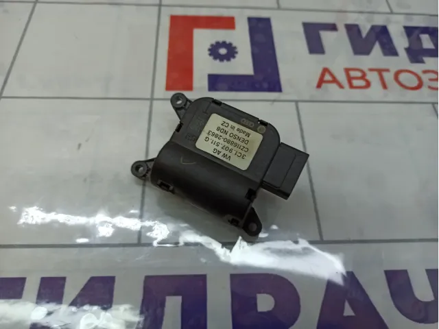 Моторчик заслонки отопителя (печки) Volkswagen Tiguan 3C1907511G