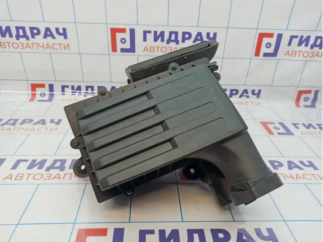 Корпус воздушного фильтра Volkswagen Tiguan (Mk2) 5QF129607D. Дефекты.
