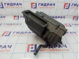 Корпус воздушного фильтра Volkswagen Tiguan (Mk2) 5QF129607D. Дефекты.