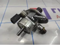 Насос (ТНВД) бензиновый Volkswagen Tiguan (Mk2) 06G127027H.