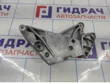 Кронштейн двигателя правый Volkswagen Tiguan (Mk2) 06J199207P.