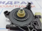 Моторчик стеклоподъемника передний левый Volkswagen Tiguan (Mk2) 5Q0959802B.