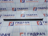 Уплотнитель стекла заднего левого Volkswagen Tiguan (Mk2) 5NA8394795AP. Внутренний.