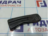 Кронштейн защиты двигателя правый Volkswagen Tiguan (Mk2) 5Q0825922A.