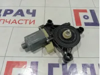 Моторчик стеклоподъемника переднего левого Volkswagen Tiguan 5Q0959802B