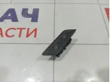 Кнопка центрального замка Volkswagen Tiguan 5NA962125WHS