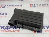 Корпус воздушного фильтра Volkswagen Tiguan 04E129611G