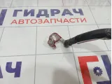 Клемма аккумулятора плюс Volkswagen Tiguan 5QA971228C