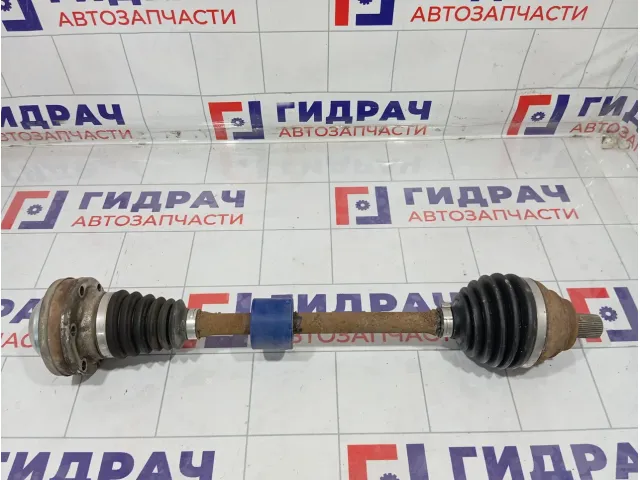 Привод передний правый Volkswagen Tiguan 3Q0407272BF